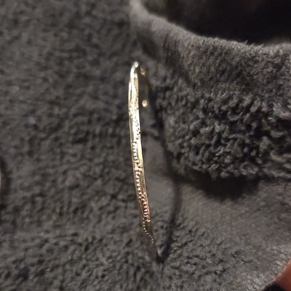 🛍 10 For $ 20 Silver Hoop Earrings - Picture 4 of 4